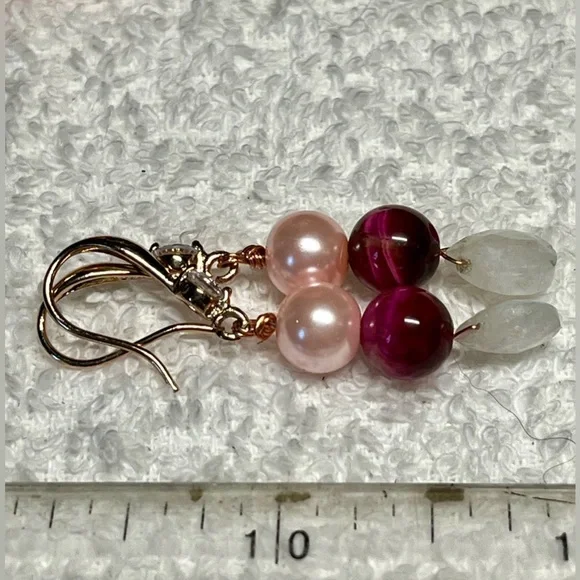 💋🎀genuine Moonstone,cherry quartz in rose gold hooks-NWT - Picture 8 of 8